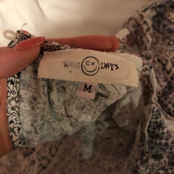 Lf romper - Picture 2 of 2